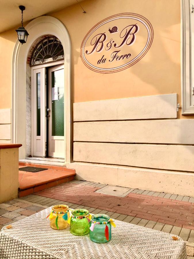 B & B Da Ferro Massarosa Exteriér fotografie