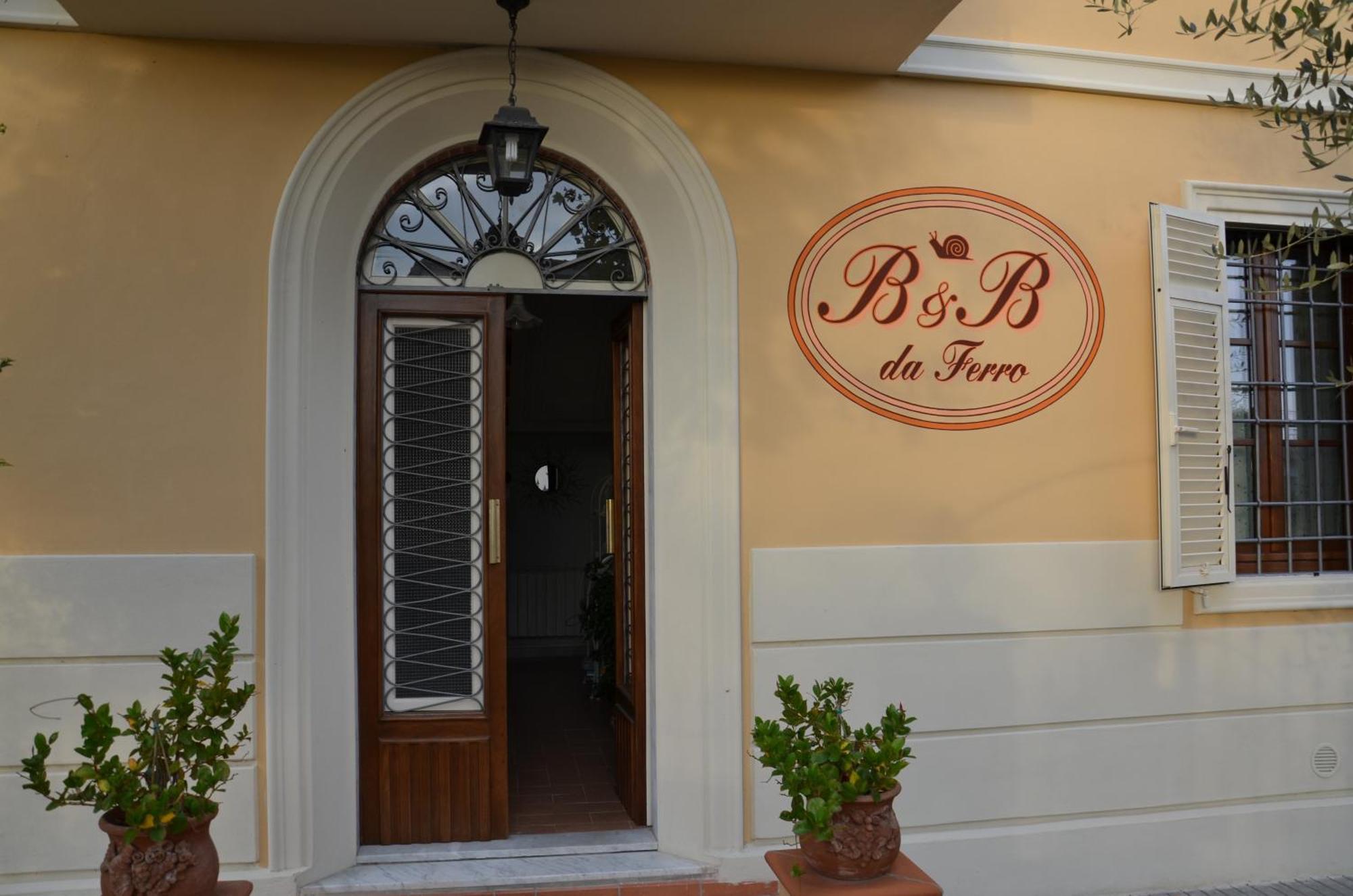 B & B Da Ferro Massarosa Exteriér fotografie