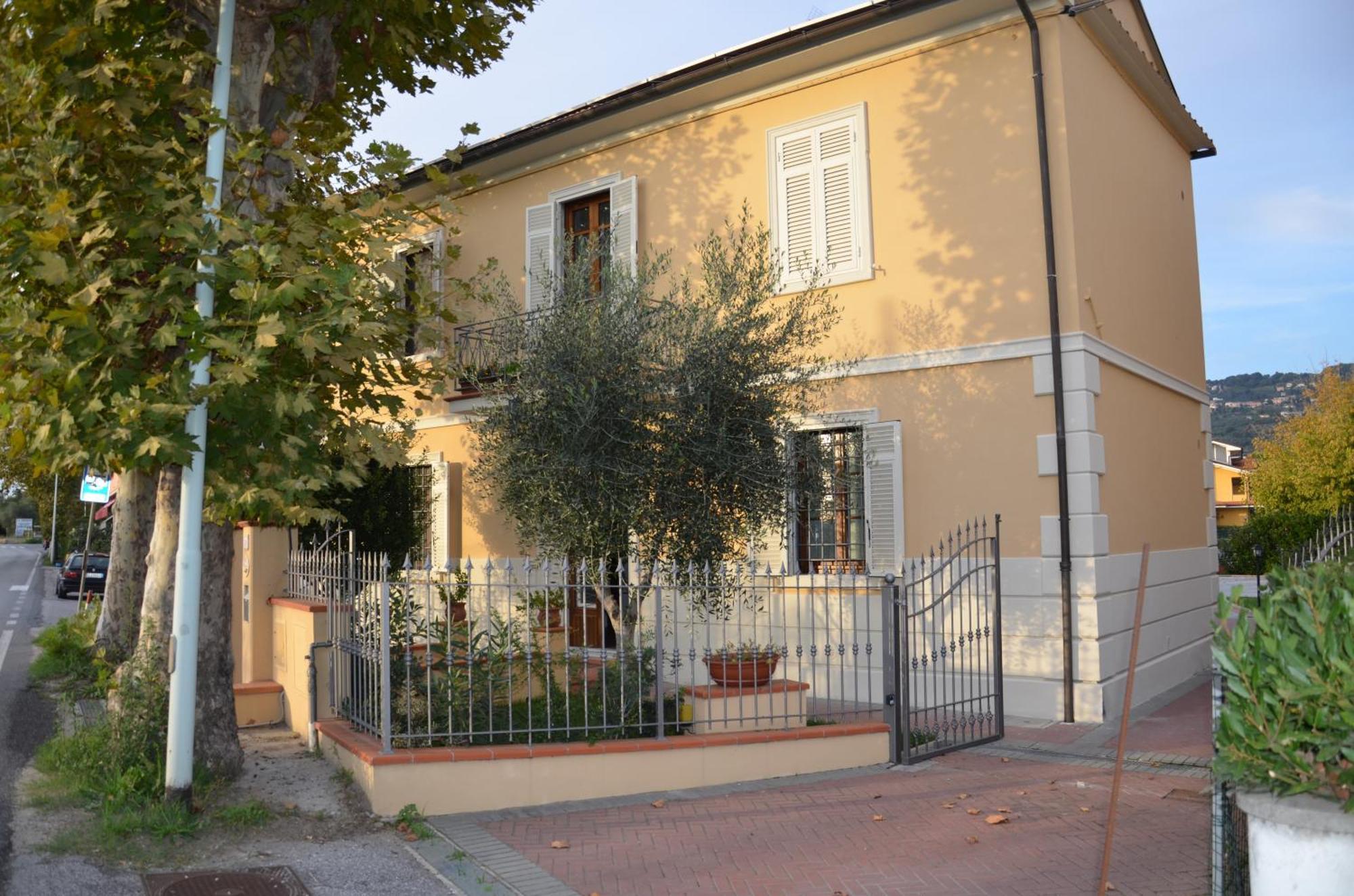B & B Da Ferro Massarosa Exteriér fotografie